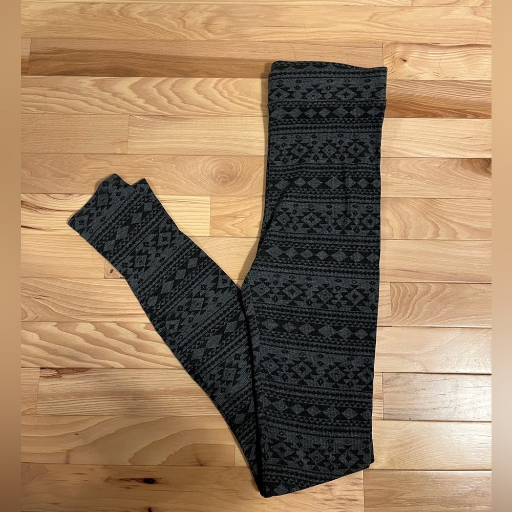 American Eagle Aztec Hi-Rise Leggings
